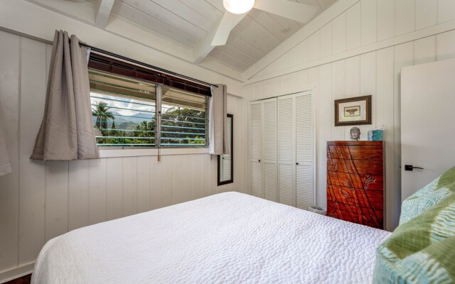 Hale Naninoa 5 Bedroom Home by RedAwning