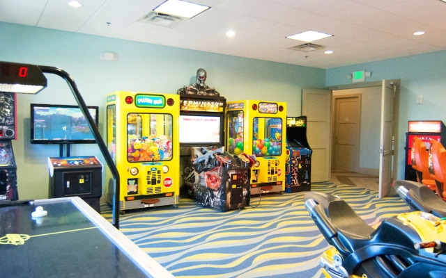 Fancy Family Home at Championsgate Chg101