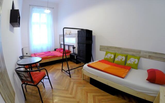 Friends Hostel and Apartments Budapest