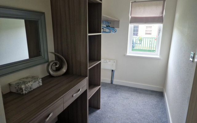 Maple 2 Bedroom Luxury Lodge in Mid Wales