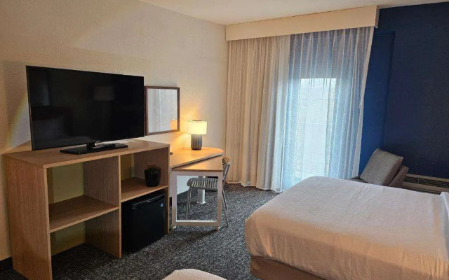 District 3 Hotel, Ascend Hotel Collection