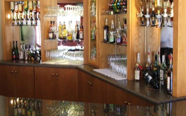 Splendid Inn King David