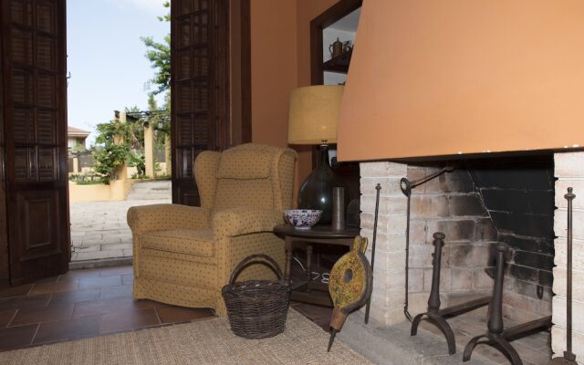 BellaSombra Suites
