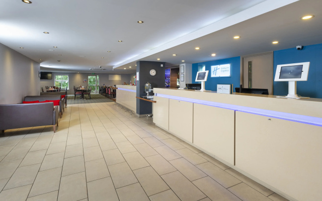 Holiday Inn Express Exeter East by IHG