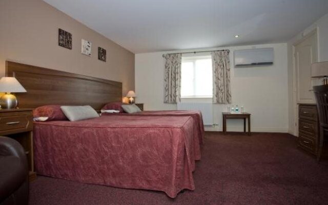 Mullions Hotel
