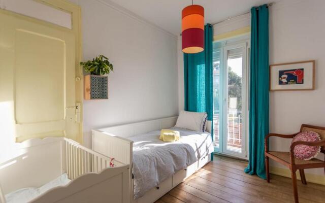 Charming flat with 2 bedrooms on Lisbon's 7th hill