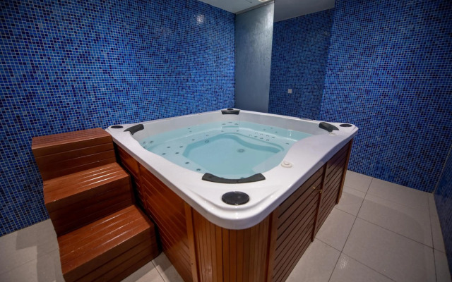 WA hotel