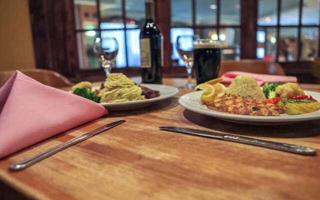 FairBridge Hotel & Conference Center Somerset