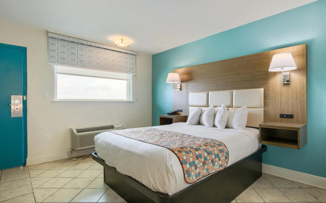 Beachside Resort Hotel