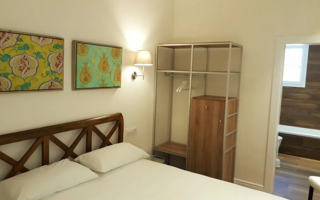 Apartamentos MR La Racona