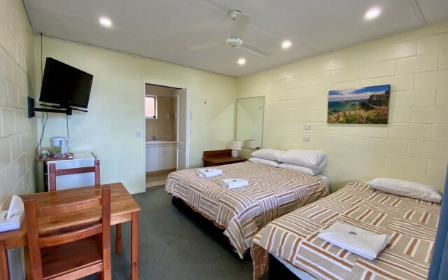 Golden Grain Motel