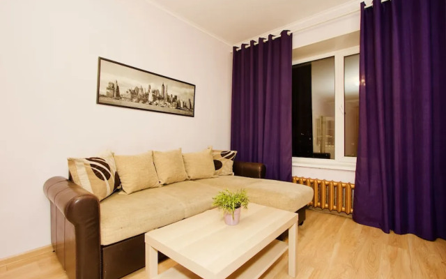 LUXKV Apartment on Nikoloyamskiy