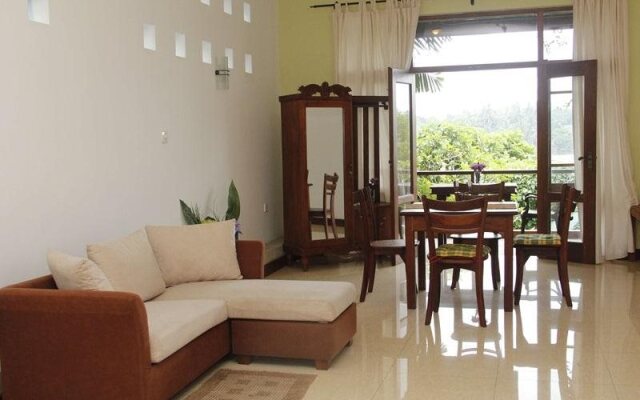 Thumbelina Apartments