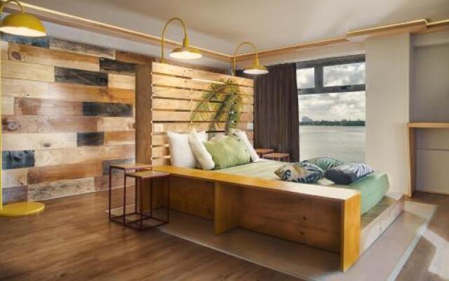 Señor Frogs Hostel - Adults Only