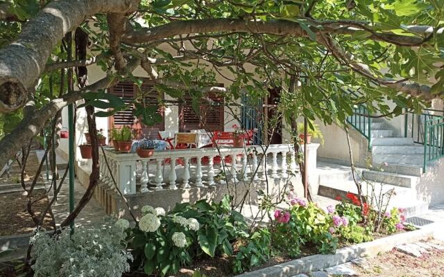 Slavica - Free Wifi - A2