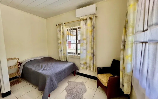 Tropical Paradise in Paramaribo 3 - Room House