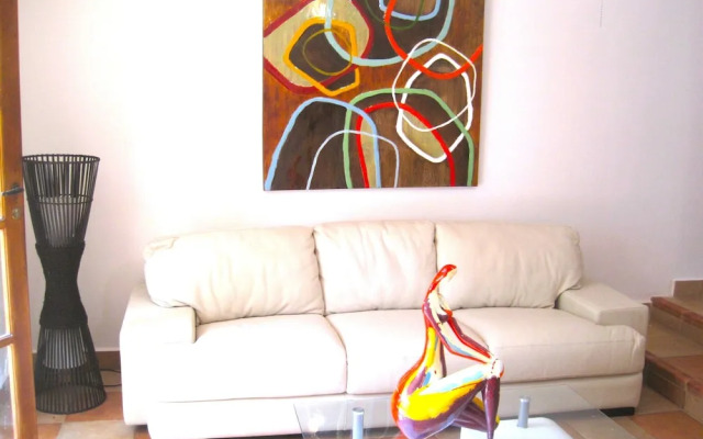 Contadora Island Inn B&B