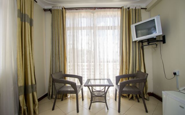 Tiptone Hotel