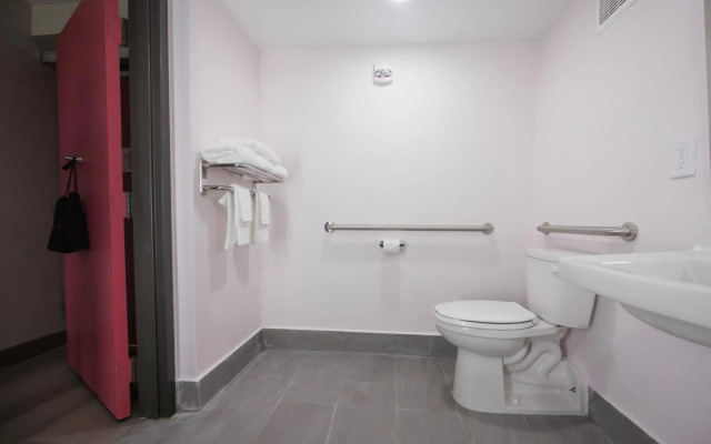 B&B Hotel Miami Airport