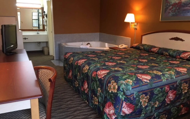 Suite Stay Talladega