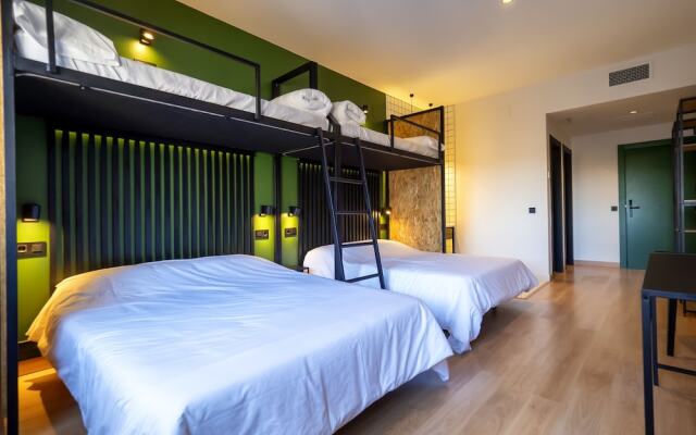 Wonder Hostel