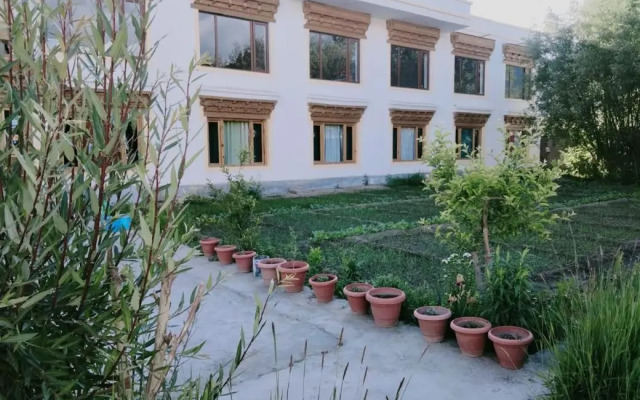 Tara Guest House