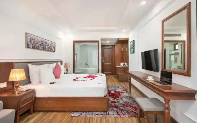 The Sail Hotel - My Khe Beach