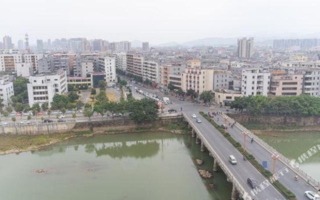 Bai Li Holiday Hotel (Enping Aofeng Square) – Outside – Jiangmen