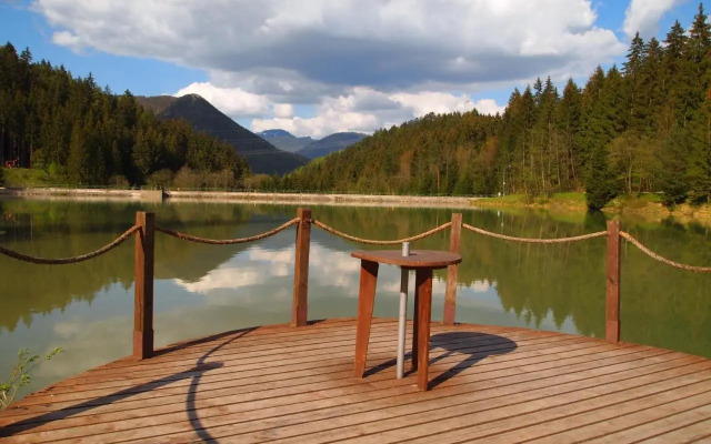 Hrabovo Lake View Apartment