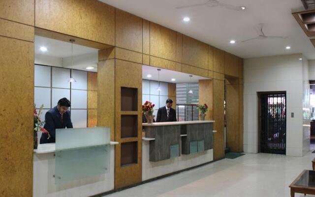 Hotel Kohinoor Plaza