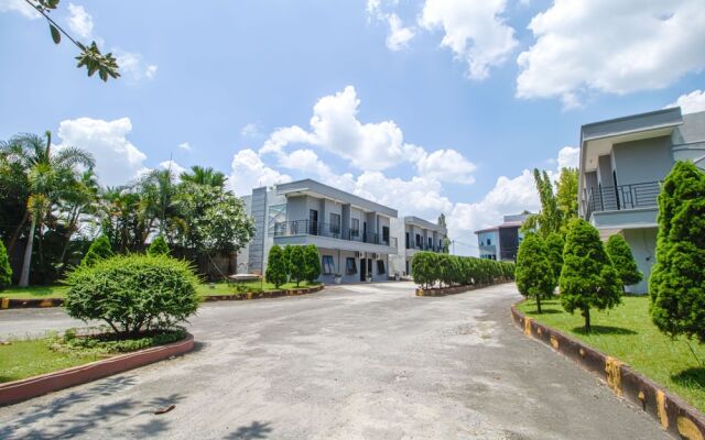 Halay Inn Tanjung Marowa