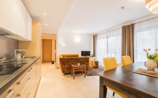 Emeraude - Magnifique T2 + Piscine+ Parking