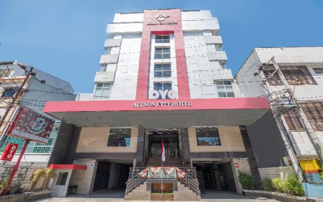 OYO 1081 Allson City Hotel Makassar