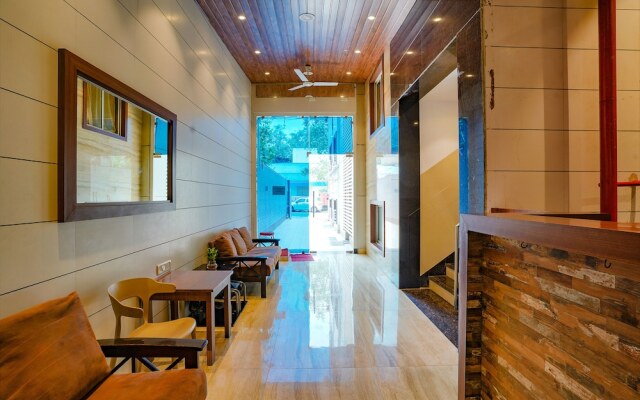 Starwood Residency by Fabhotel