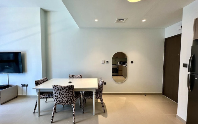 LuxBnB Dubai Opera Act-1 Boulevard Views
