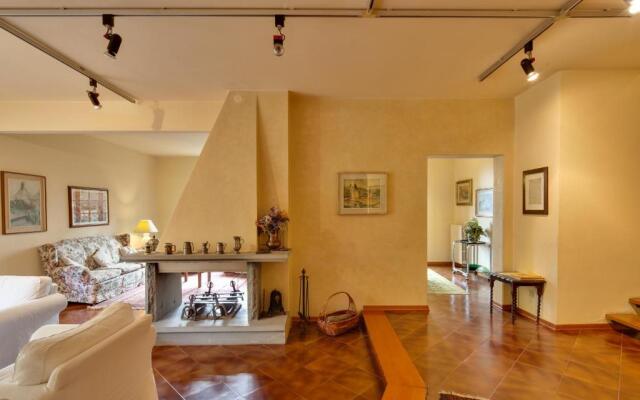 Villa La Bruscola by Mmega