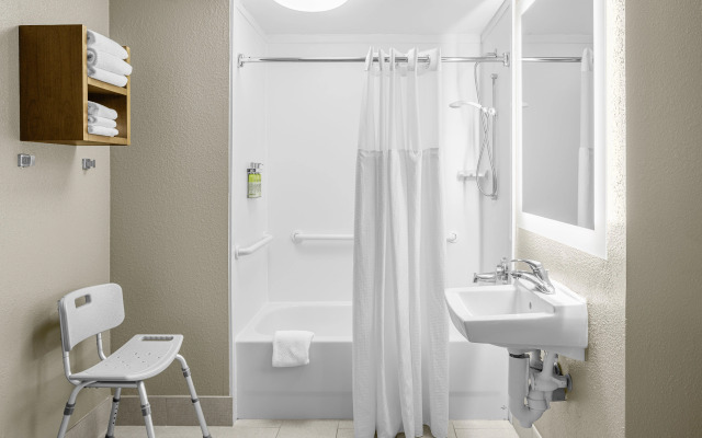 Staybridge Suites Chattanooga at Hamilton Place by IHG