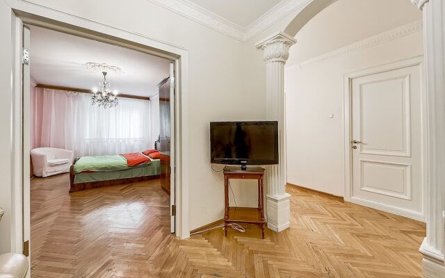 Prime Host apartments on Olimpiyskiy