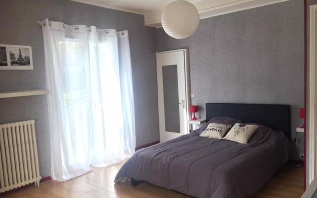 MAISON BELLEVUE 3 étoiles 4 à 10P