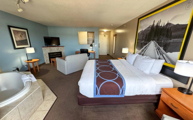 Super 8 by Wyndham Edmonton South