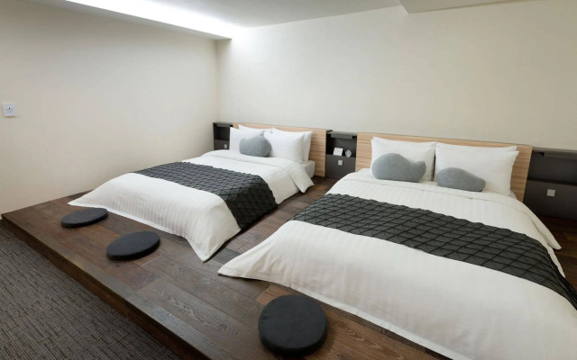 Metro Hotel