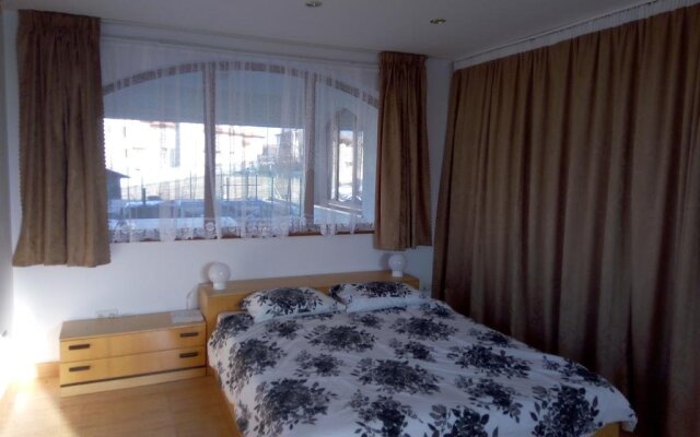 Guest House Mano