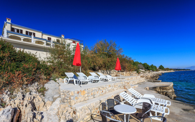 Holiday house Ante - 6m from the sea Seget Vranjica, Riviera Trogir