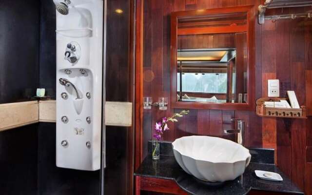 HaLong Canary Cruise