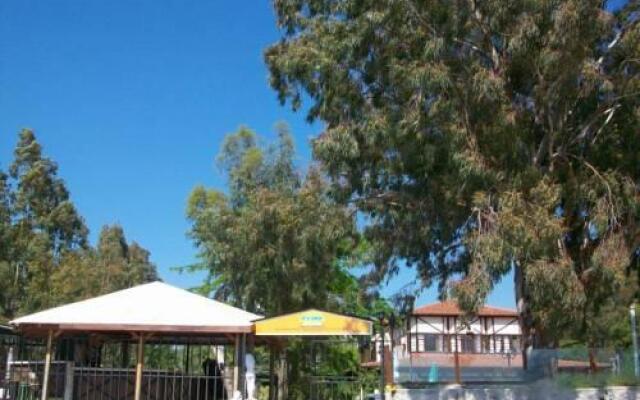 Erine Beach Club