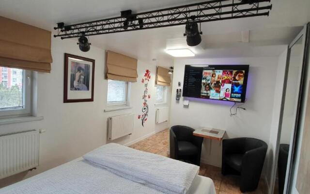 Cosy House Studio