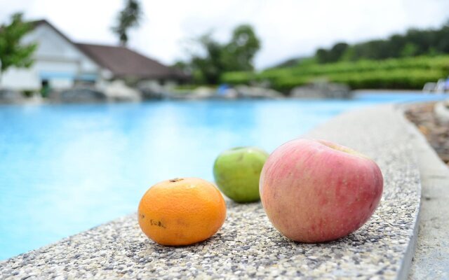 Phuket Siray Hut Resort