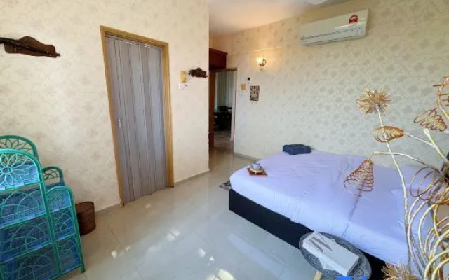 Beachfront Bliss with 3BR Sea View Glory Beach PD – Hotel Rooms – Port Dickson