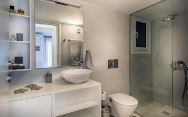 Acropolis Museum - Modern Living [I]