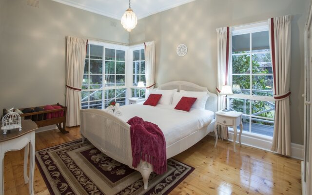 Moulton Park Homestead